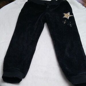 🌟Black Plush Pants Size 6/6x Wonder Nation with Star